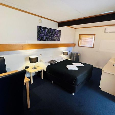 Horsham Motel Екстер'єр фото