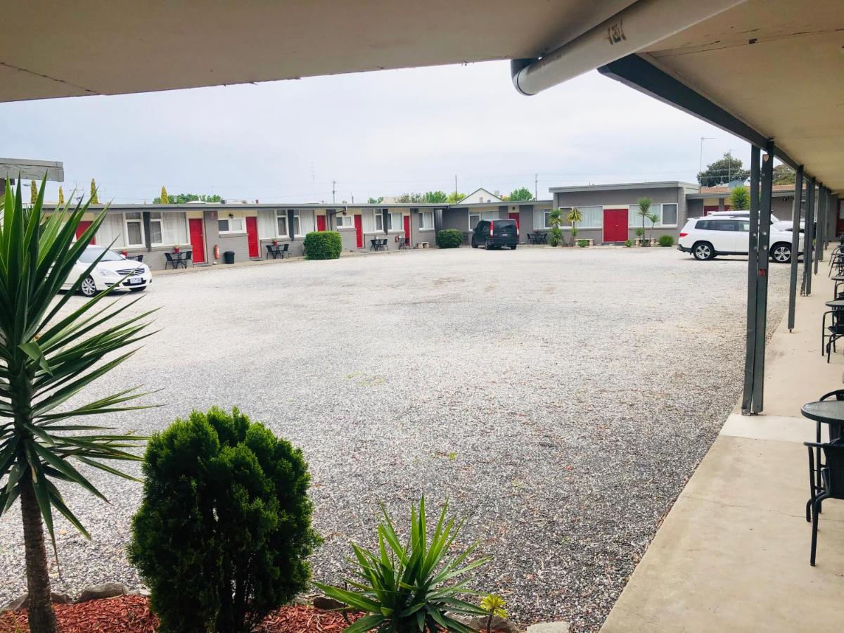 Horsham Motel Екстер'єр фото