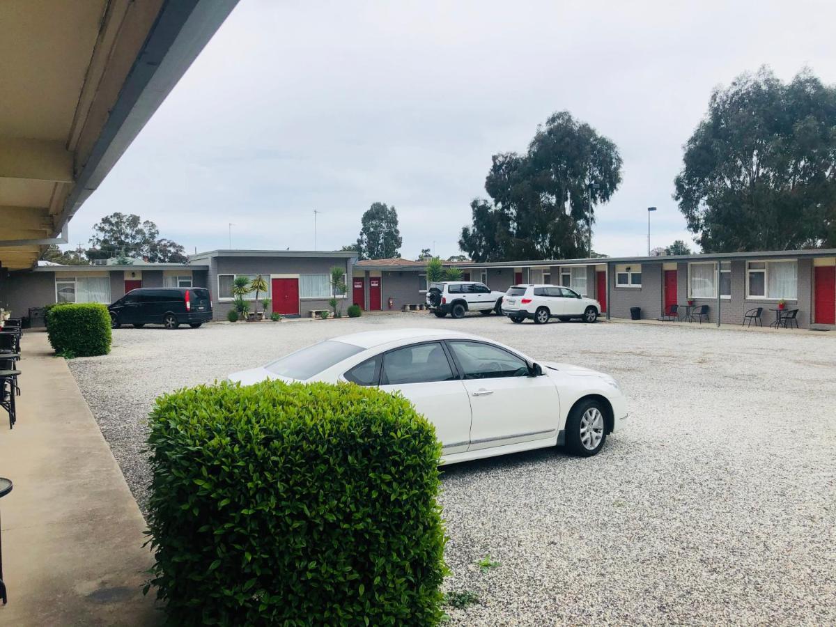 Horsham Motel Екстер'єр фото