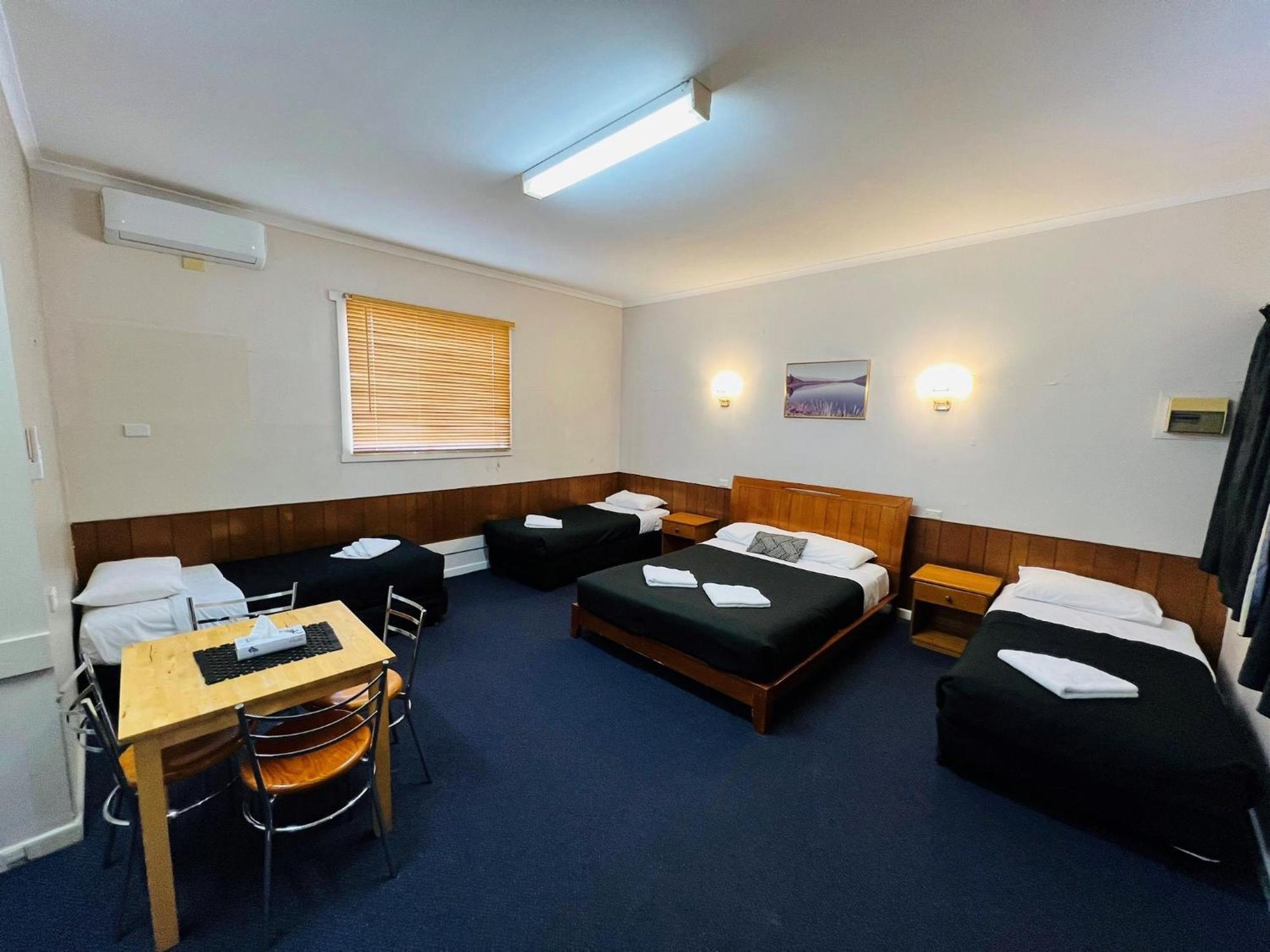 Horsham Motel Екстер'єр фото