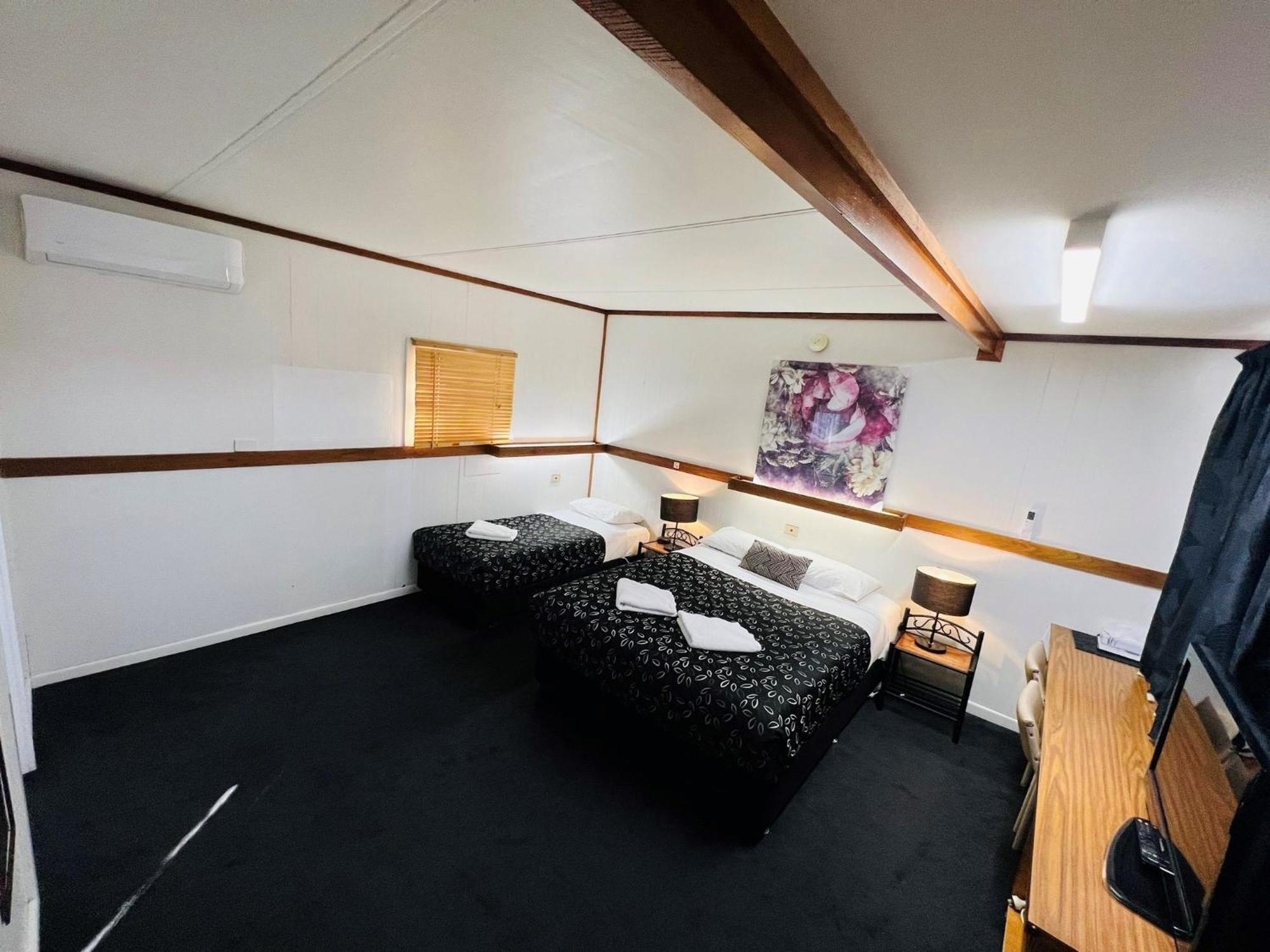 Horsham Motel Екстер'єр фото