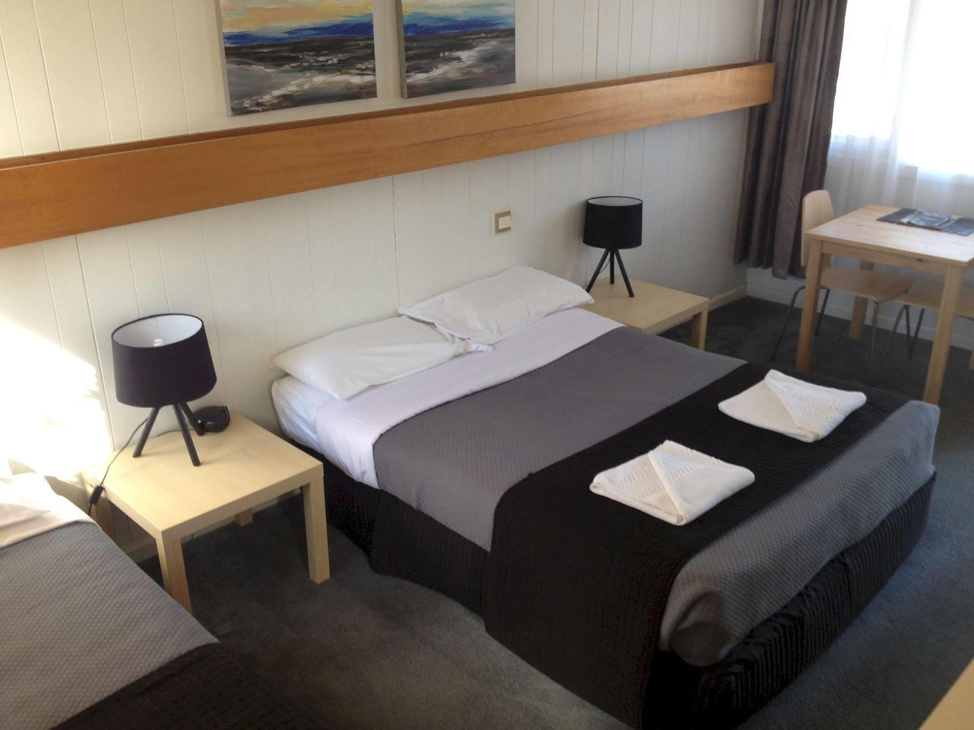Horsham Motel Екстер'єр фото